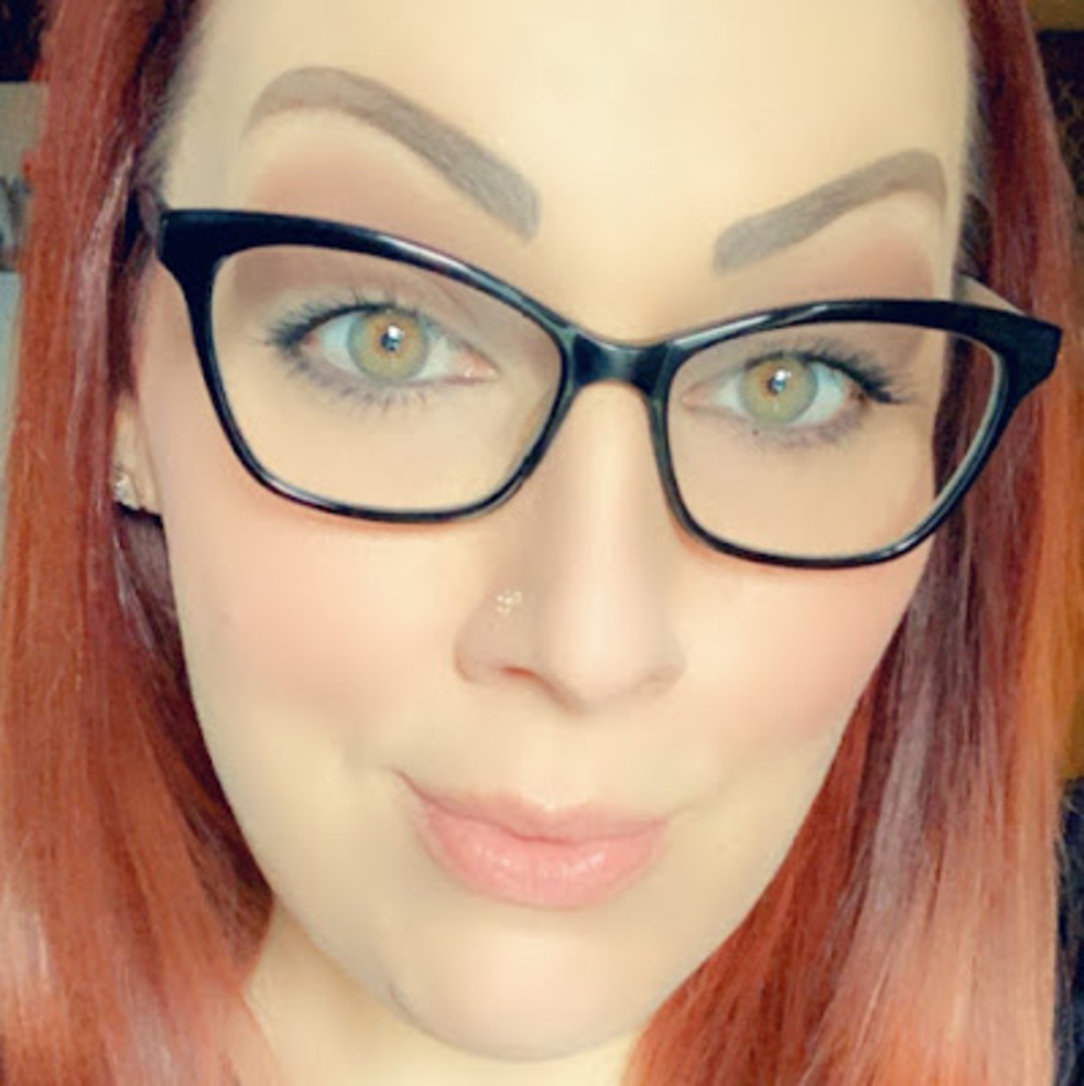 Meet your Posher, Kayla